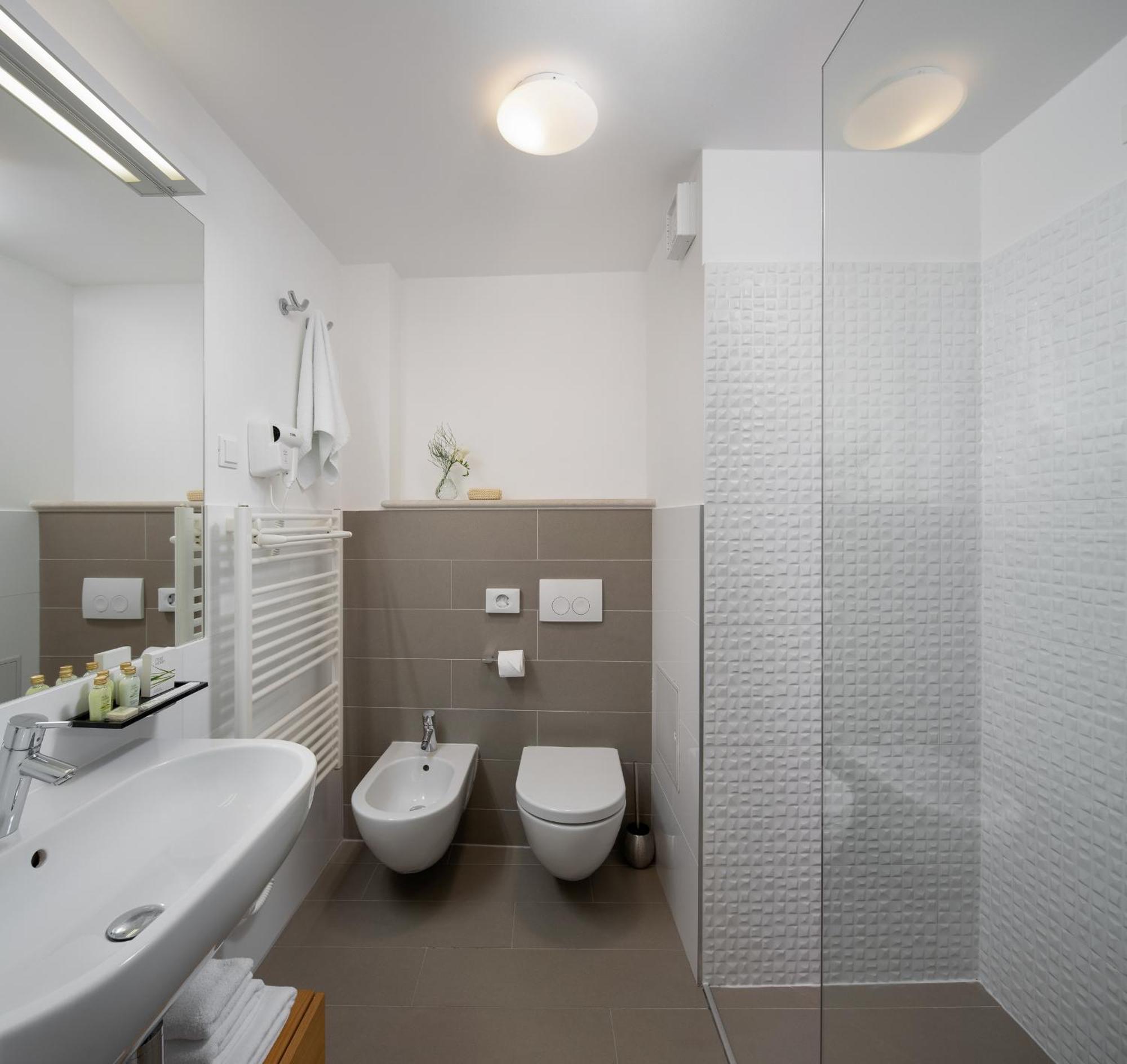 Hotel La Grisa Bale Room photo